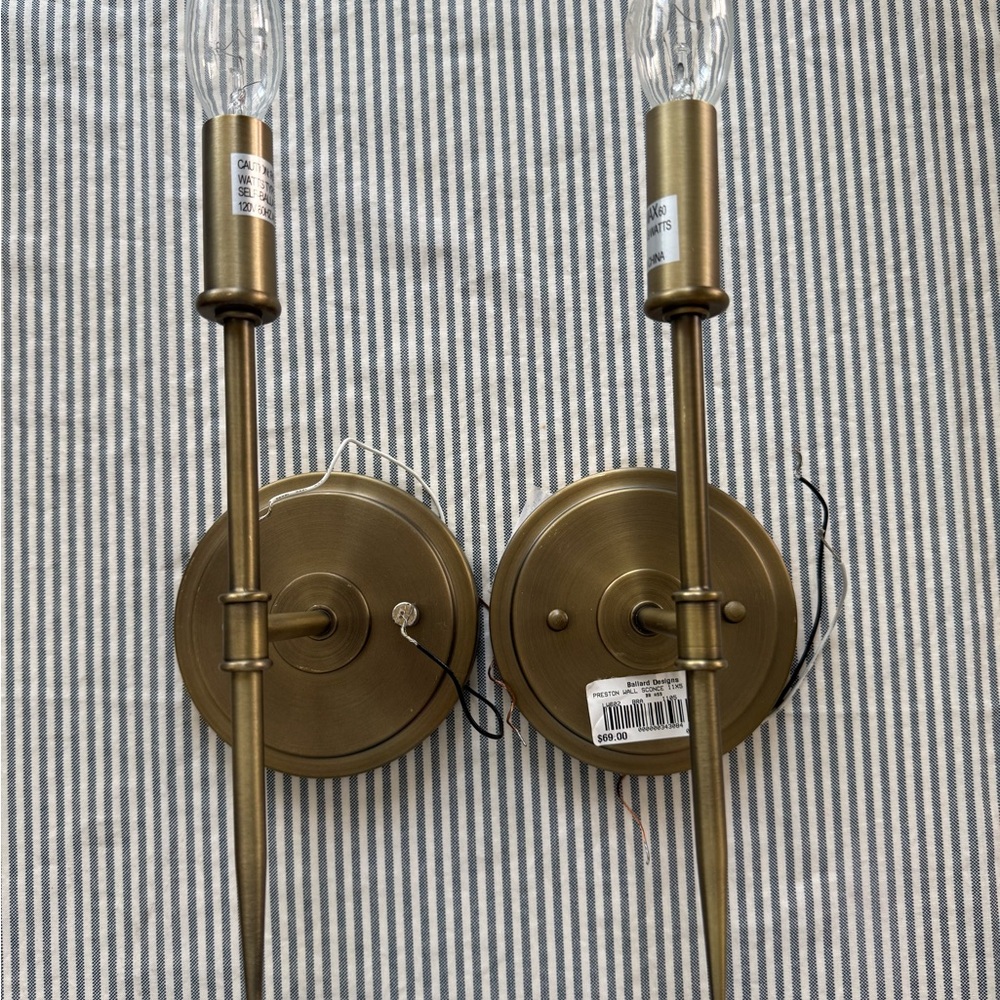 Set of 2 Gold Wall Lantern Sconces - Classic Home Accent